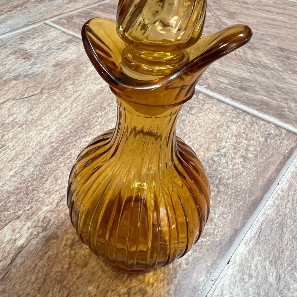 Vintage Avon Amber Bubble Bath Container - Picture 7 of 10